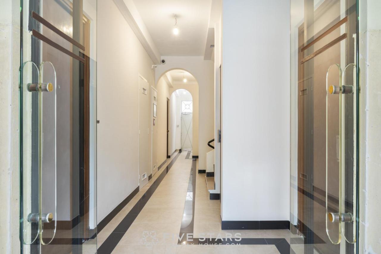 Suite Flora Five Stars Holiday House Nice Exterior photo